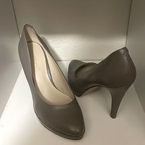 Nine West pumps